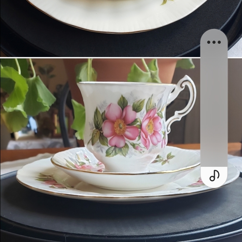Paragon Tea Setting - Picture 2 of 6